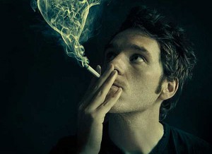 Фото курильщика и некурящего человека фото