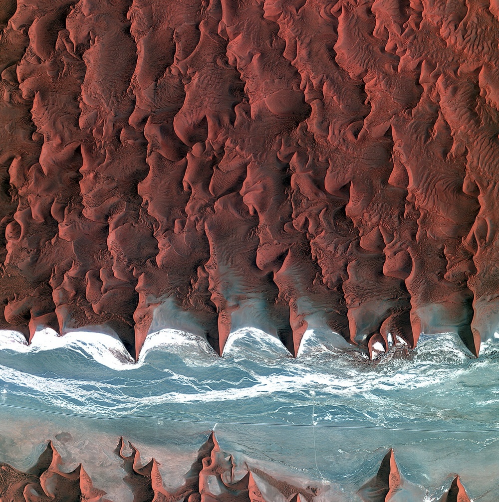Пустыня Намиб вид из космоса