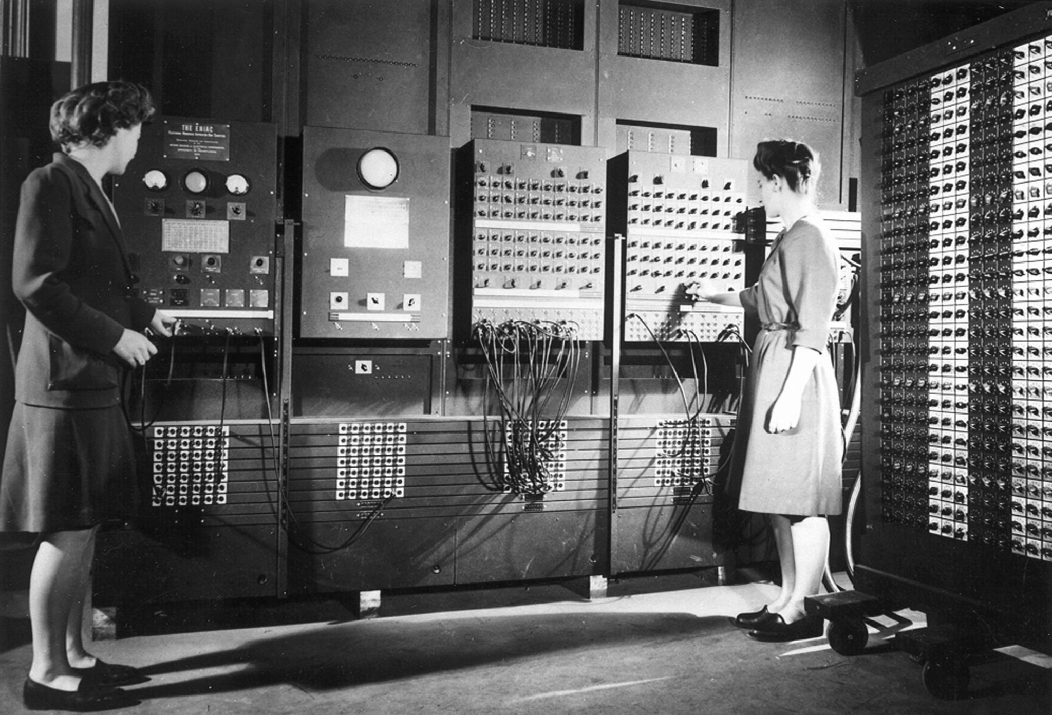 Первый компьютер ЭНИАК 1946